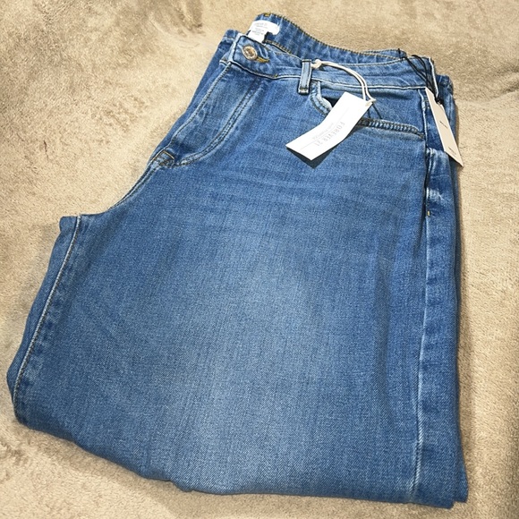 Forever 21 90’S Fit Pinch Waist, Loose Fit Relaxed Leg Women’s Jeans Size 14 NWT - Picture 2 of 7